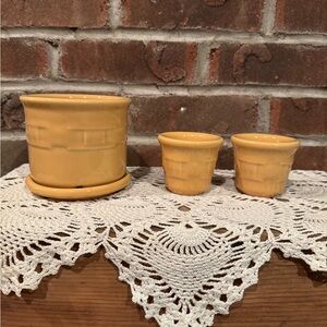 Vintage Longaberger made in USA butternut pint crock and pair of votive cups
